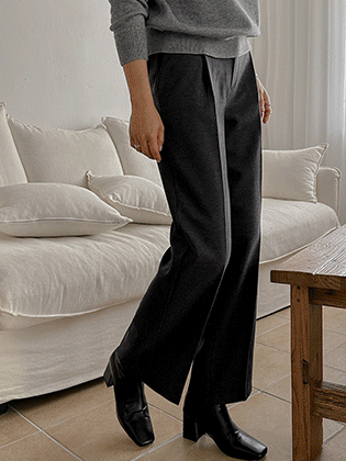 Fourven two-button brushed slacks