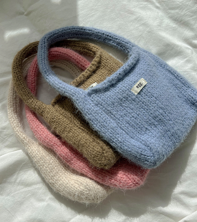 Egg mini knit bag