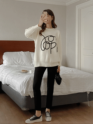 Luna embroidery point loose fit knit