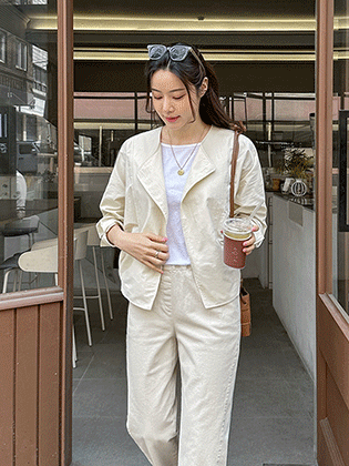 Tierin pintuck jacket