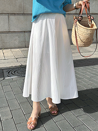 Soft flare long skirt