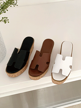 Elbe Wood Wedge Slippers