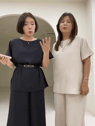 Charang loose fit short sleeve blouse