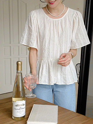Sandy shirring blouse