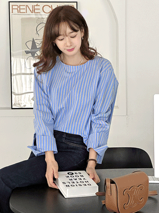 Garden cuffs blouse
