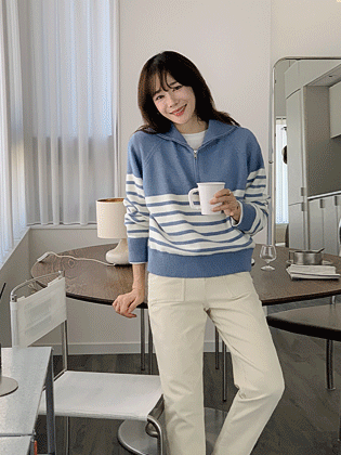 Striped semi-open zip-up knit