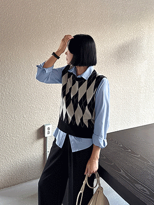 Reno Argyle Knit Vest