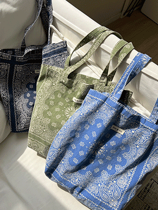 Paisley Echo Shoulder Bag