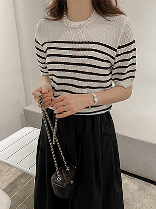 Half Stripe Short Sleeve Knit