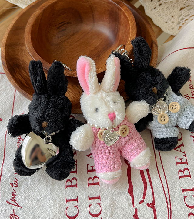 sweetie rabbit key ring