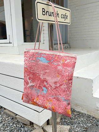 Cared scarf shoulder bag