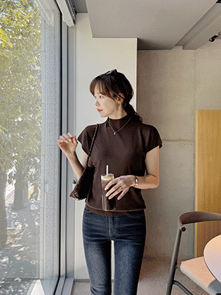 Nouveau half-neck cap-sleeve knit