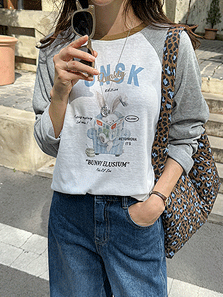 Bunny color block raglan tee