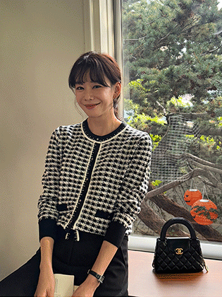 Houndstooth knit cardigan