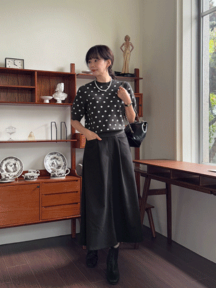 Pintuck pocket A-line skirt