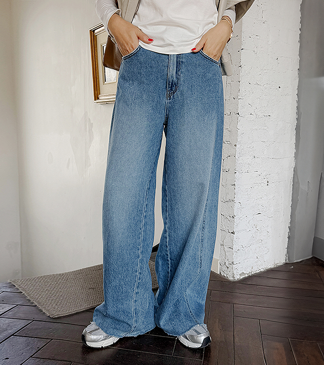 [MADE] Lemaire Curve Fit Denim Pants