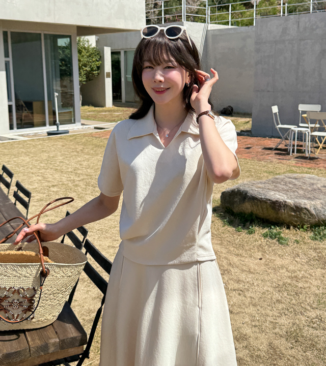 Binding slit collar short-sleeve tee