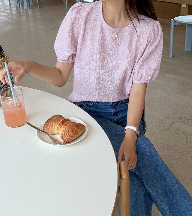 Jeanne Crinkle Puff Blouse