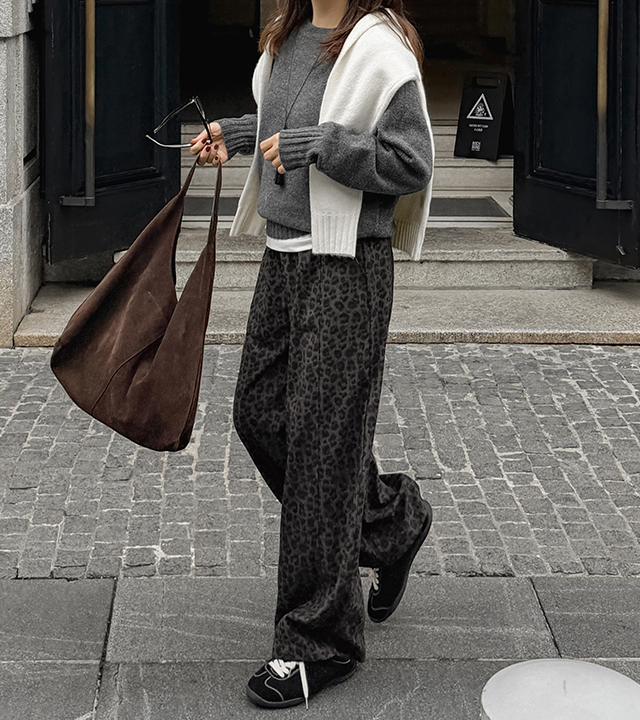 Leopard banding wide pants