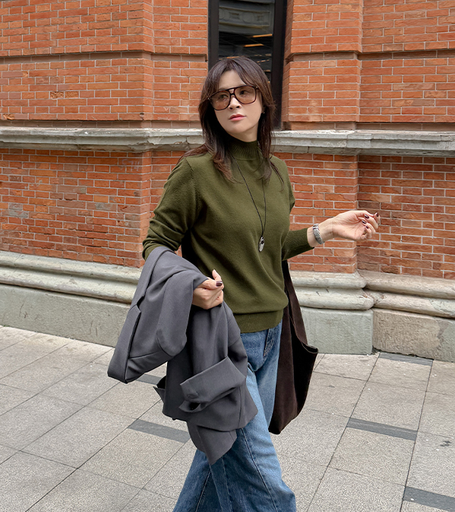 [1+1] [MADE] Eames Basic Mock Turtleneck Knit
