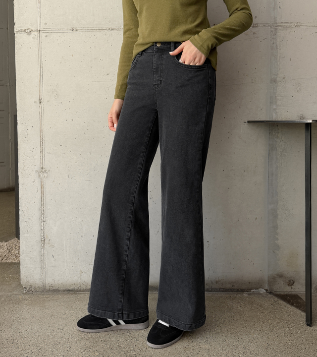 Robe Warm Wide Denim Pants
