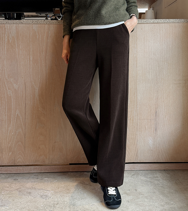 Loev Soft Corduroy Pants
