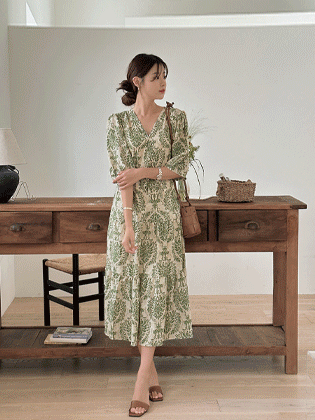 Demoore pattern wrap dress