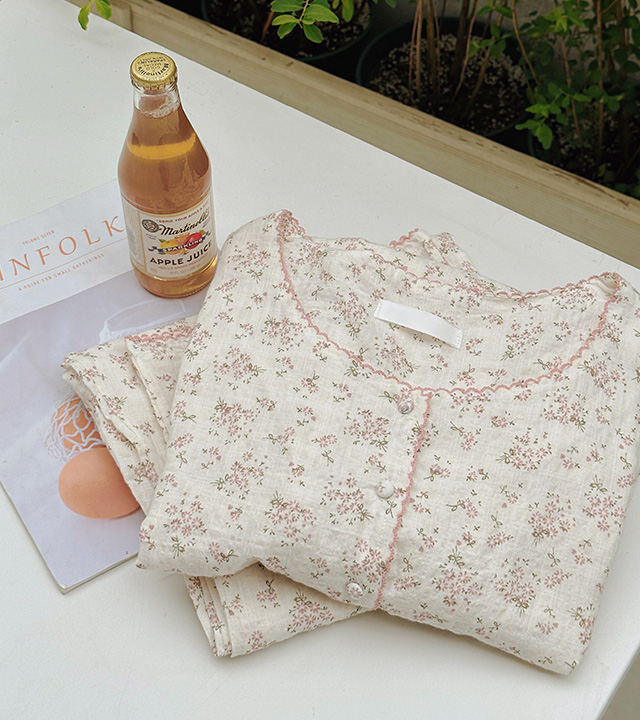Rose Ang Flower Pajama Set