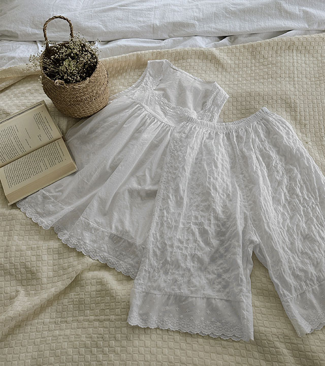 Jijimi Lace Pajama Pants