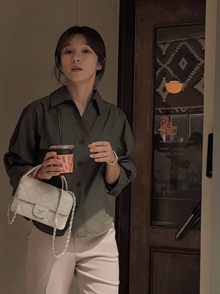 Poetic button blouse