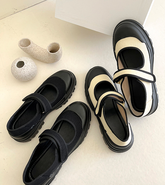 Velcro ugly sandals