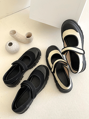 Velcro ugly sneakers