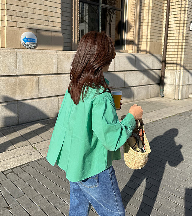 Blooming open back shirt