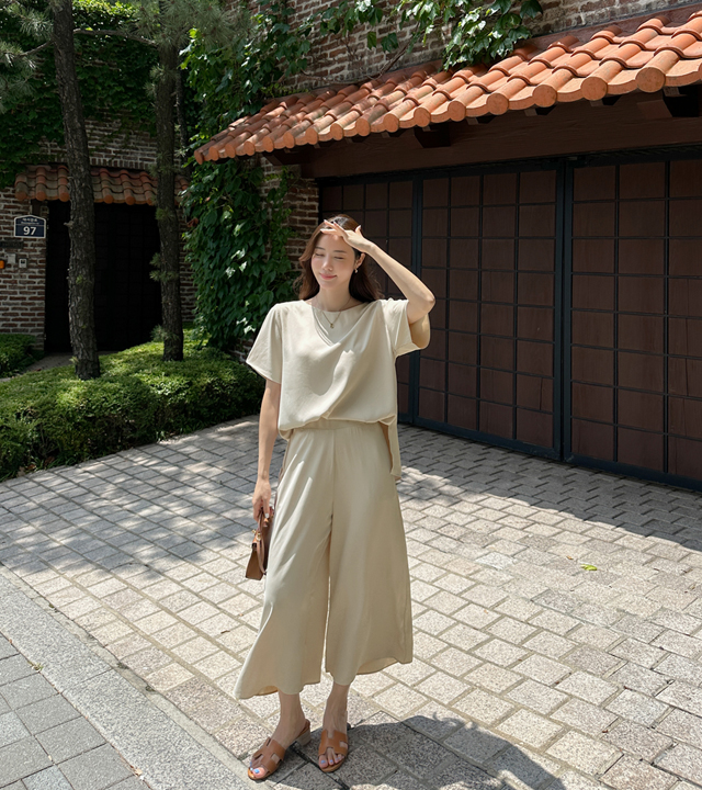 Chewy loose fit short sleeve blouse