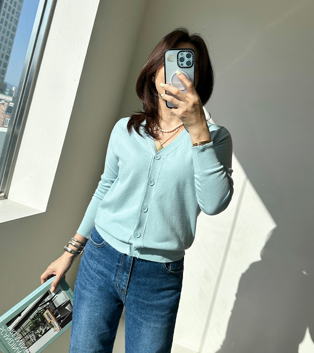 [1+1] Letter V-neck cardigan 