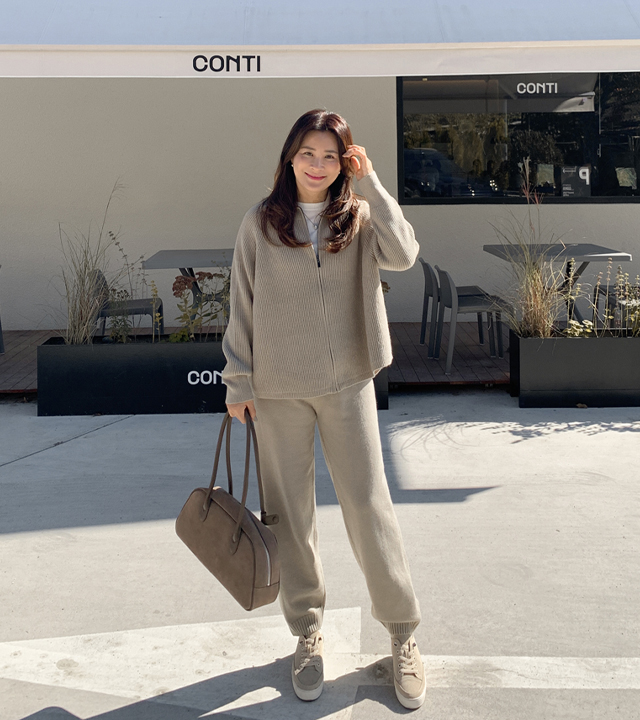 Lolo loose fit knit zip-up 