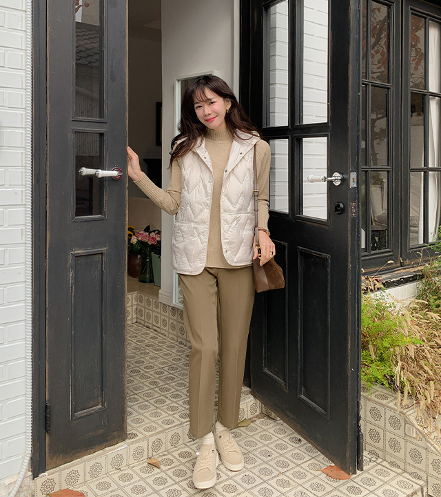 Again one-piece fleece slacks
