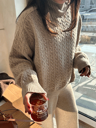 Melin Cable Polar Knit