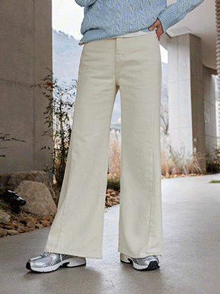 Enter cut-line sheepskin pants