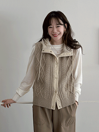 Fisher Hooded Knit Vest