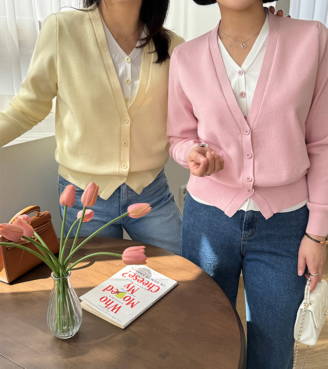 Double layered cardigan