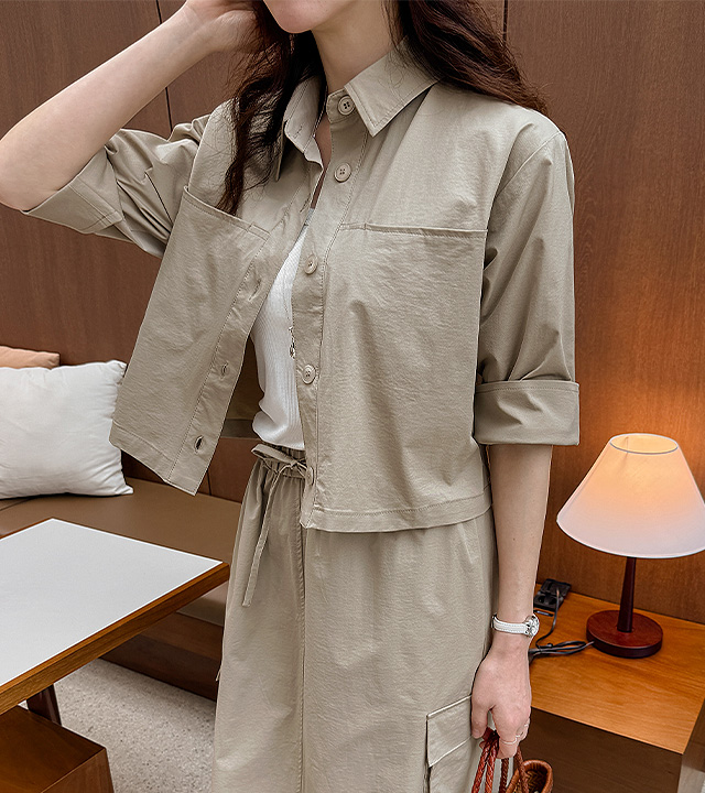 Two pocket collar 7/8 length shirt