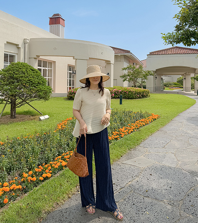Lin Unbal Pleated Blouse