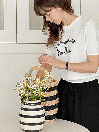Butter embroidery short sleeve knit
