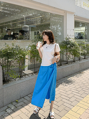 Koi slit short sleeve t-shirt