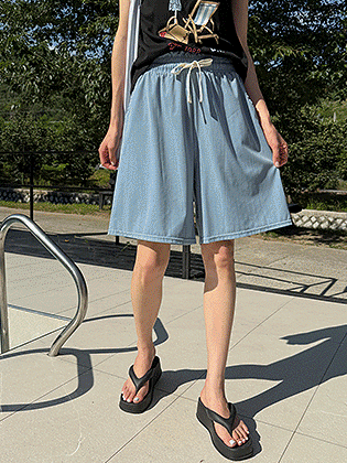Toy Pigment Banding Shorts