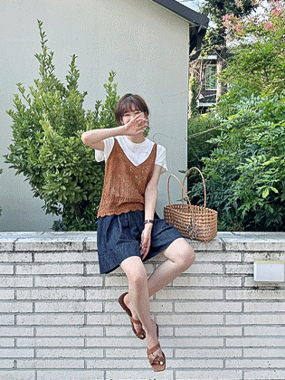 Crochet bustier knit vest
