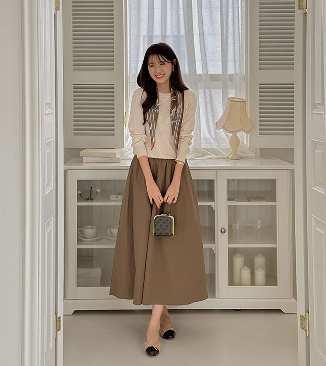 Sandalwood banding skirt