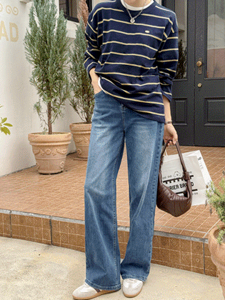All-time wide denim pants