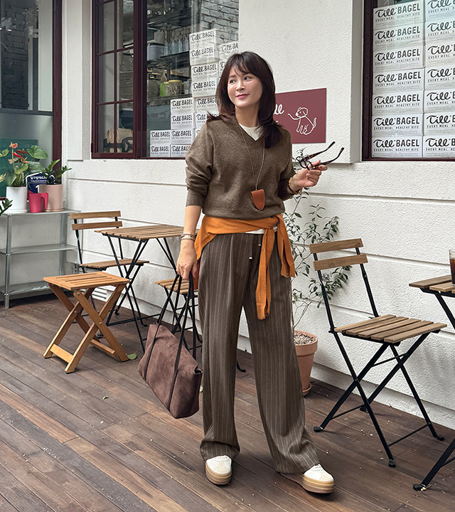 Woody Wool V-Neck Knit